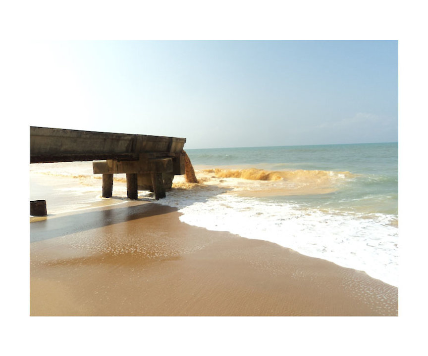 Dumping of phosphate mine tailing into the sea - Togo